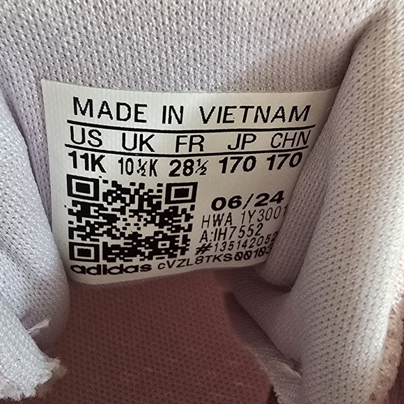 Adidas GIRL/TODDLER Soft Pink Sneakers- US 11- NEW - Picture 3 of 3